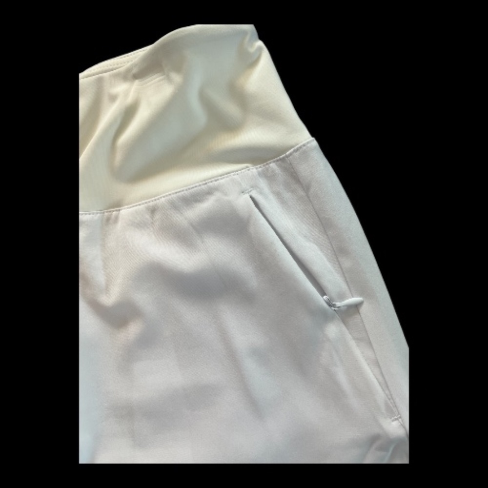 🆕 NWOT women’s white athletic skort with zip pockets | size XL - Picture 2 of 7